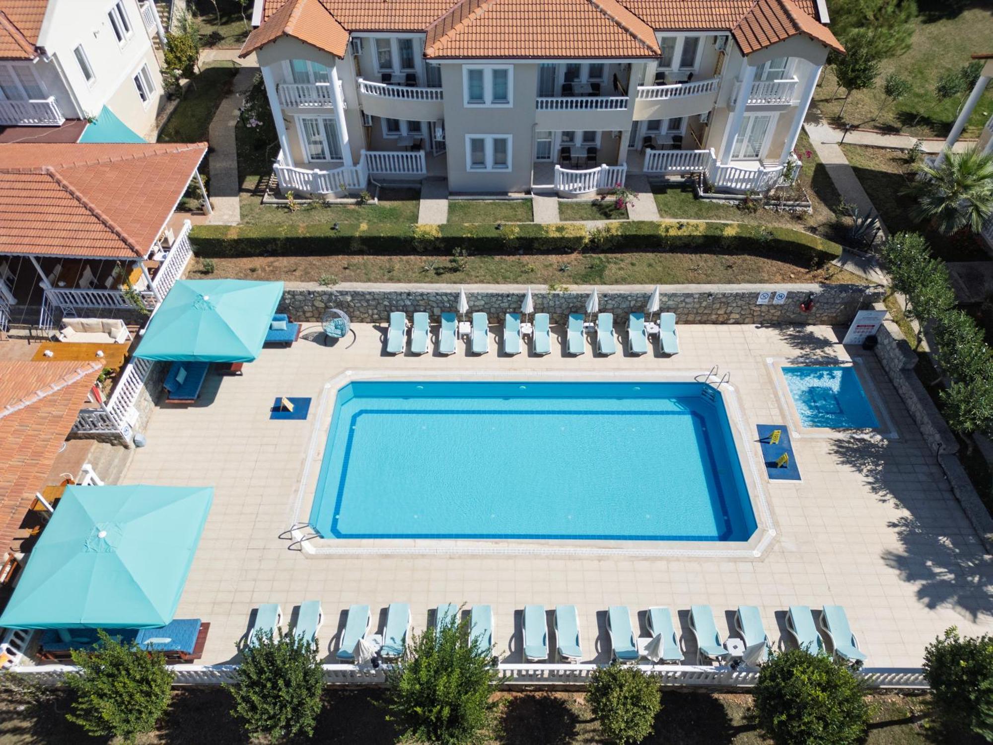 Larimar Suite Hotel オルデニズ エクステリア 写真