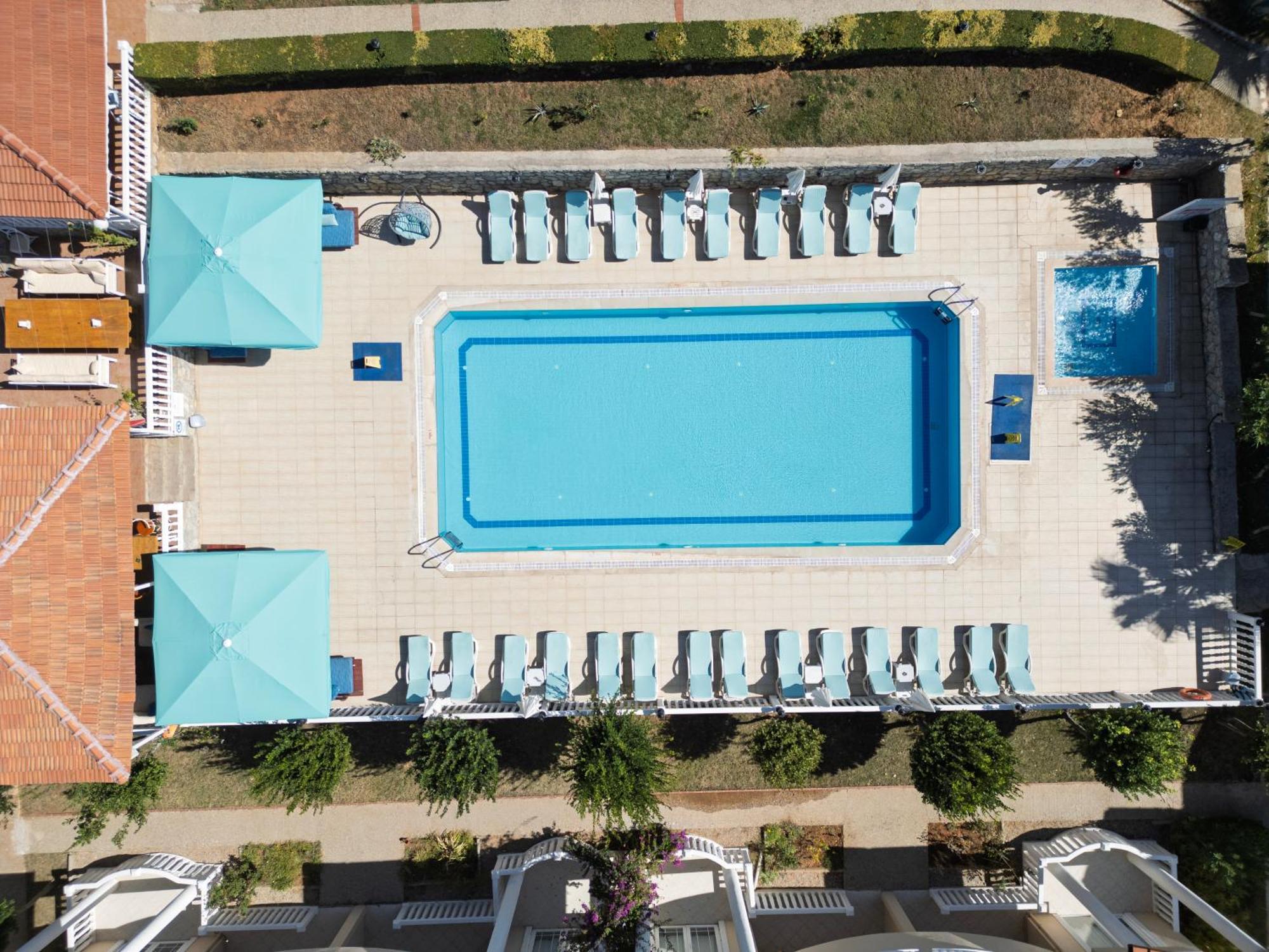 Larimar Suite Hotel オルデニズ エクステリア 写真